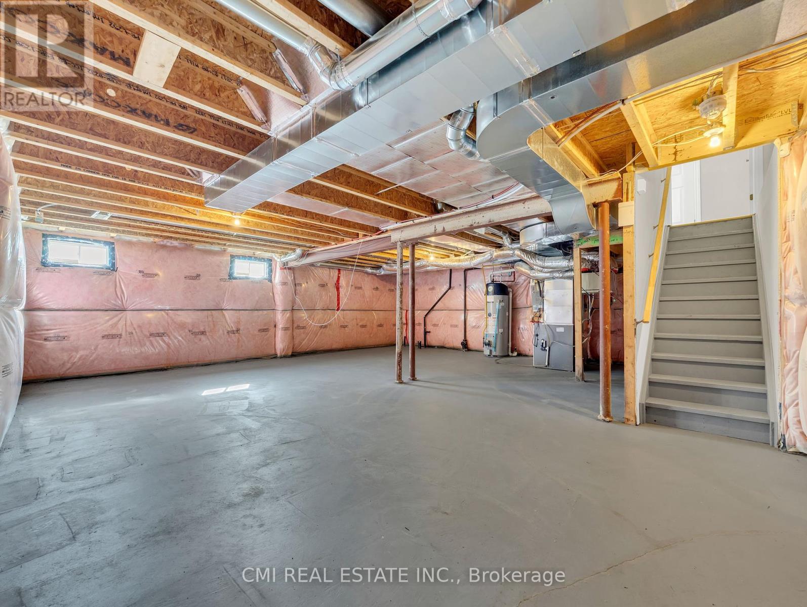274 Esther Crescent, Thorold, Ontario  L3B 0H1 - Photo 34 - X12438162