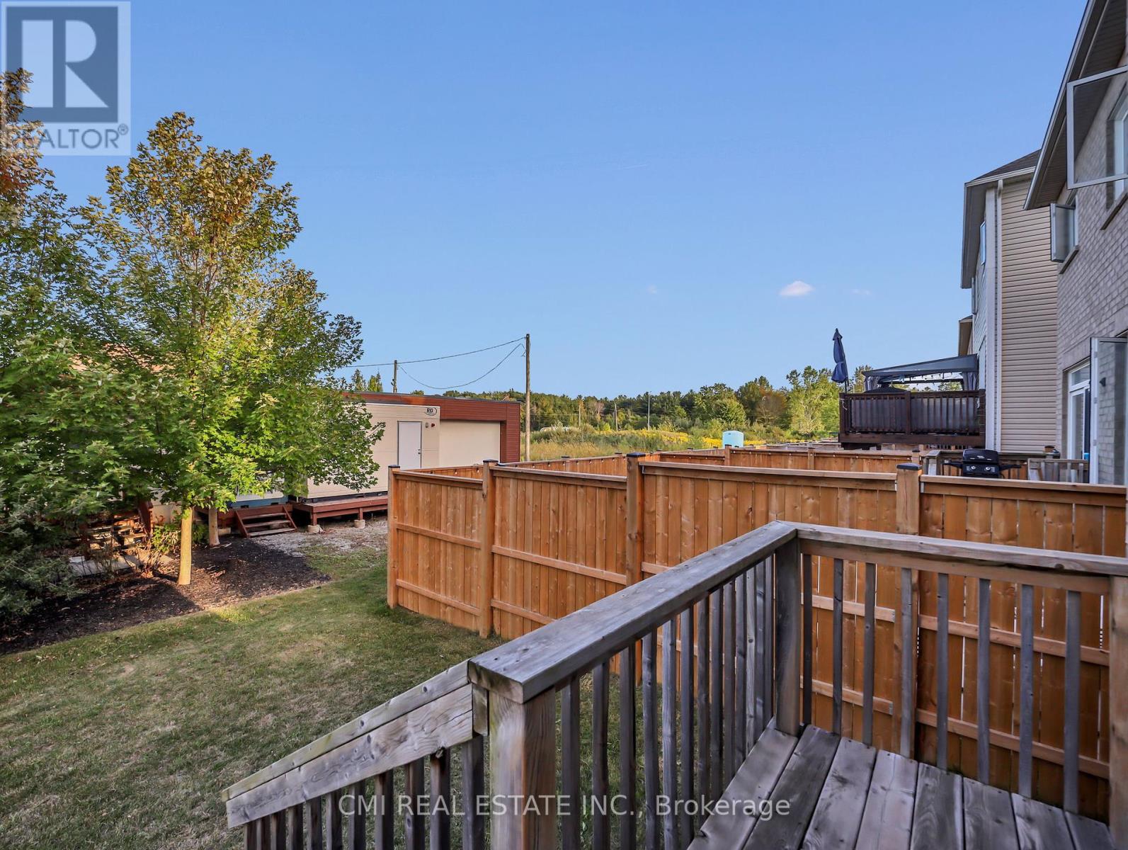 274 Esther Crescent, Thorold, Ontario  L3B 0H1 - Photo 38 - X12438162