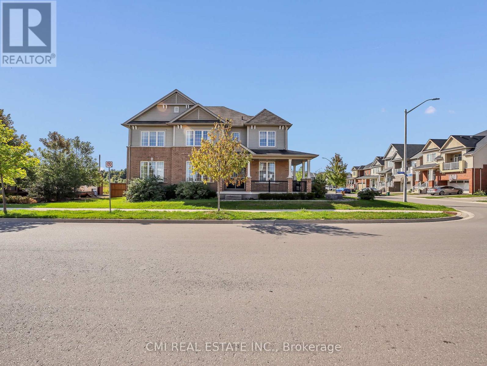 274 Esther Crescent, Thorold, Ontario  L3B 0H1 - Photo 4 - X12438162