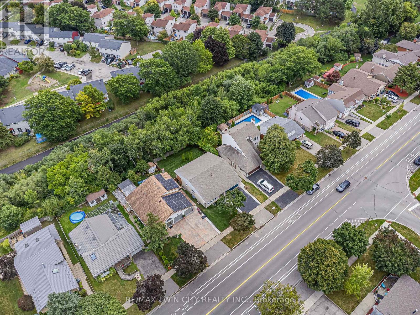 120 Westheights Drive, Kitchener, Ontario  N2N 1J9 - Photo 44 - X12438165