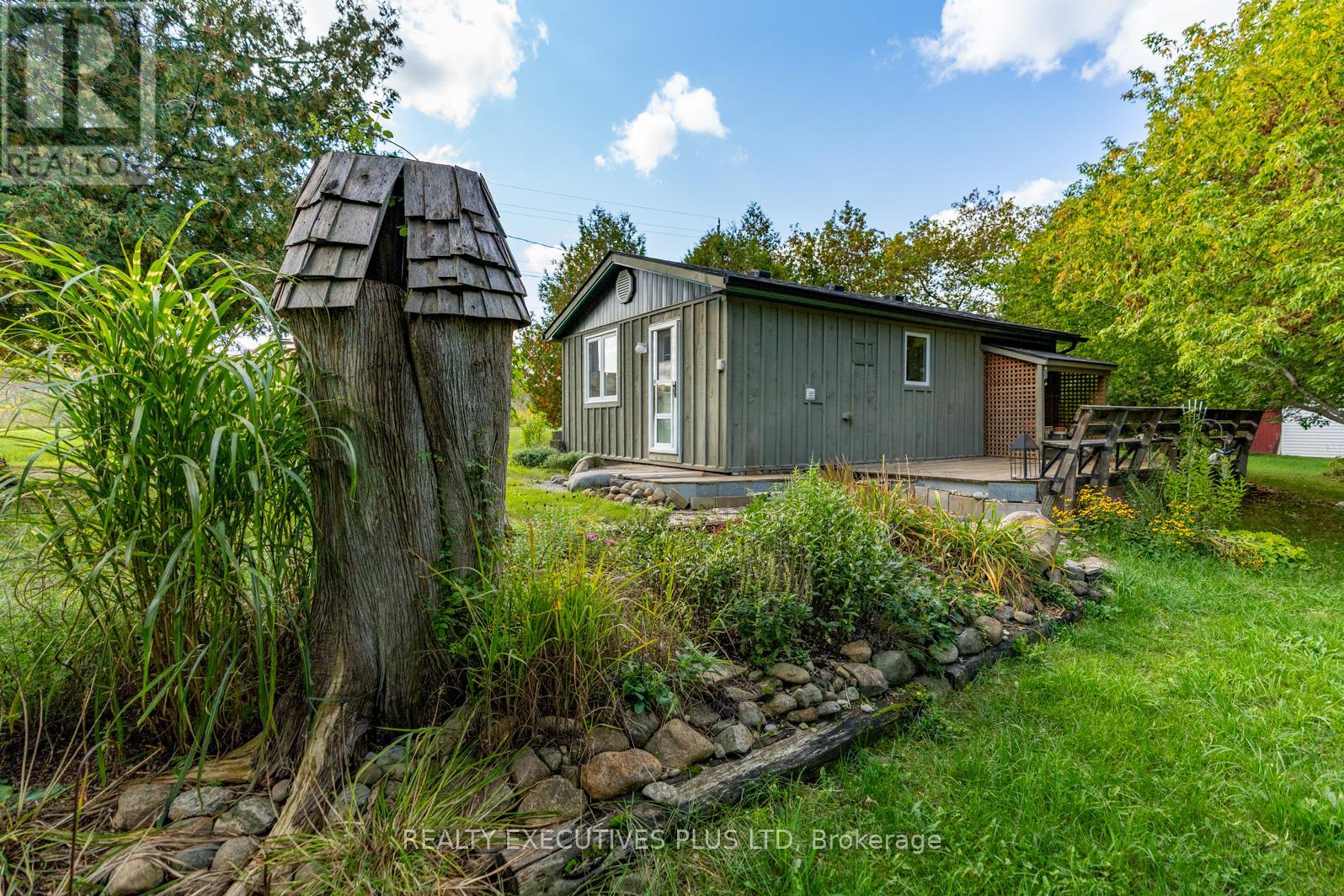 94 Huron Street E, Blue Mountains, Ontario  N0H 2P0 - Photo 21 - X12438169
