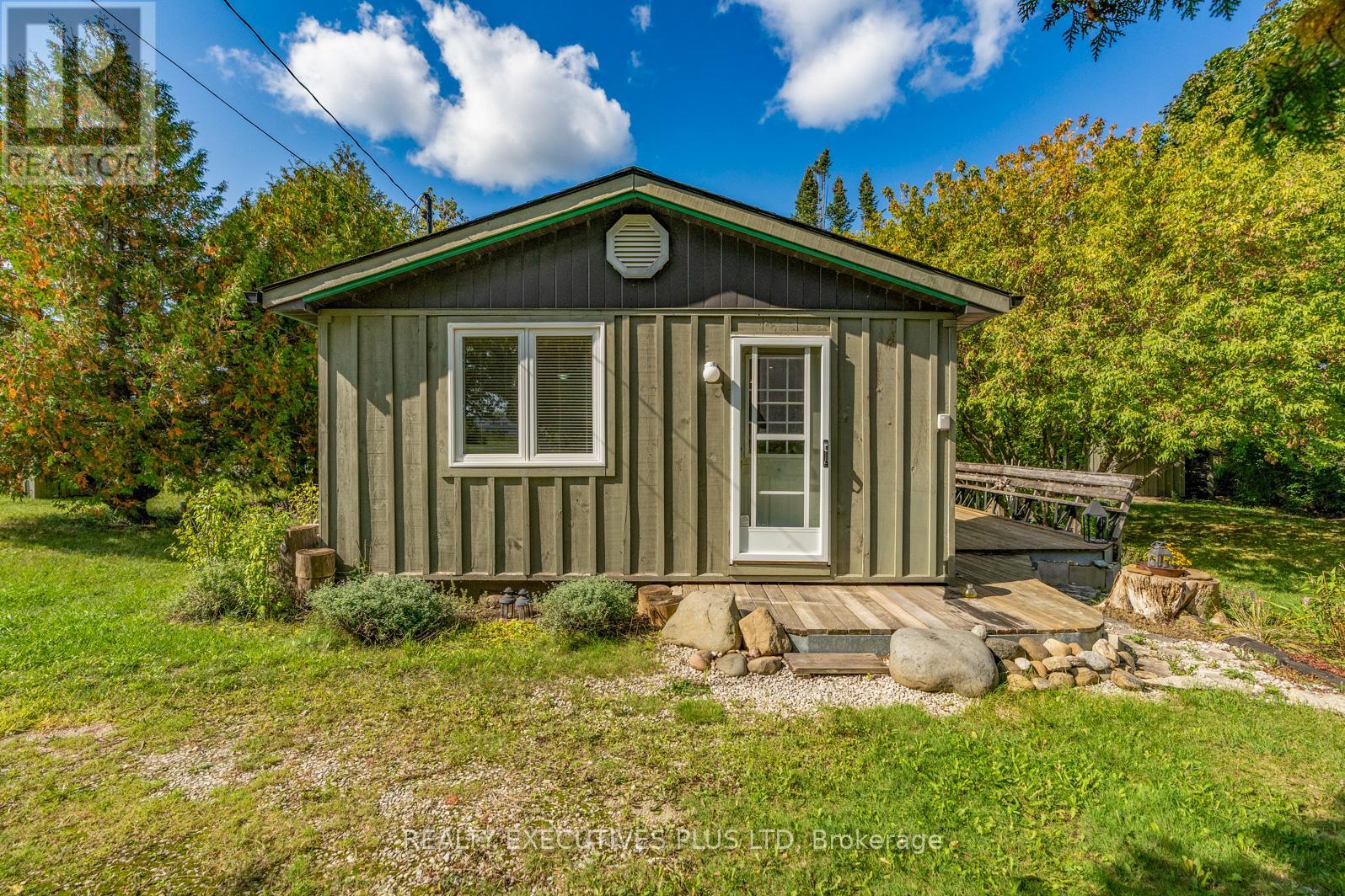 94 Huron Street E, Blue Mountains, Ontario  N0H 2P0 - Photo 6 - X12438169