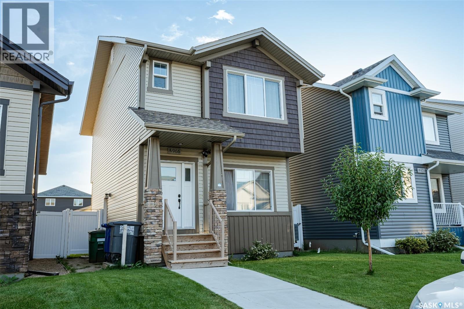 966 Mcfaull Manor, Saskatoon, Saskatchewan  S7V 0S6 - Photo 2 - SK019816