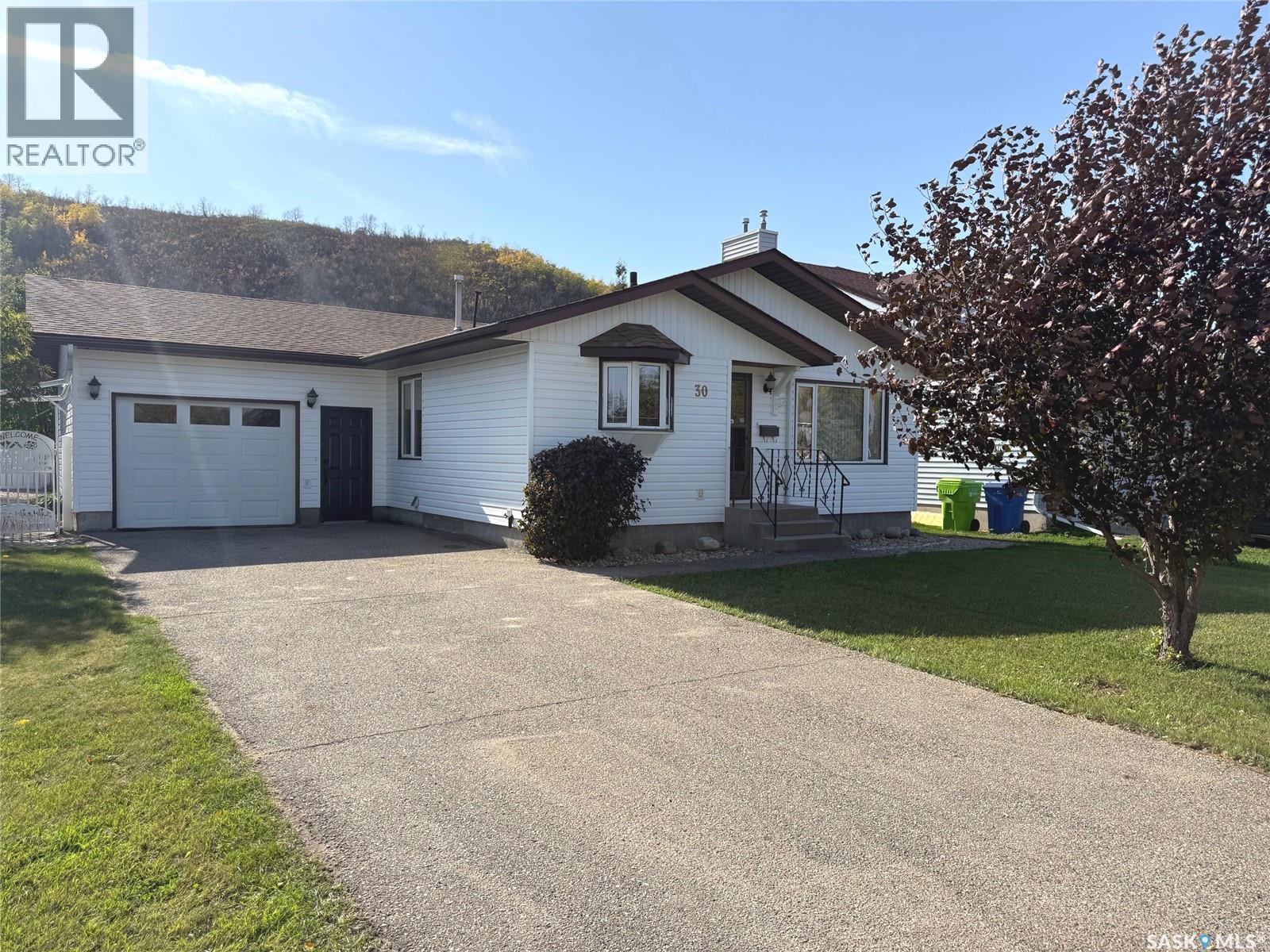30 Willow Crescent, Fort Qu'appelle, Saskatchewan  S0G 1S0 - Photo 1 - SK019754