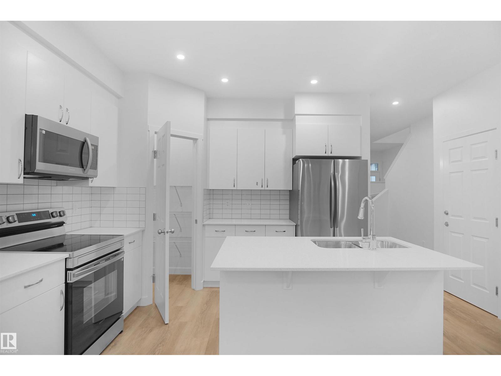 2021 209a St Nw, Edmonton, Alberta  T6M 1P9 - Photo 12 - E4460285