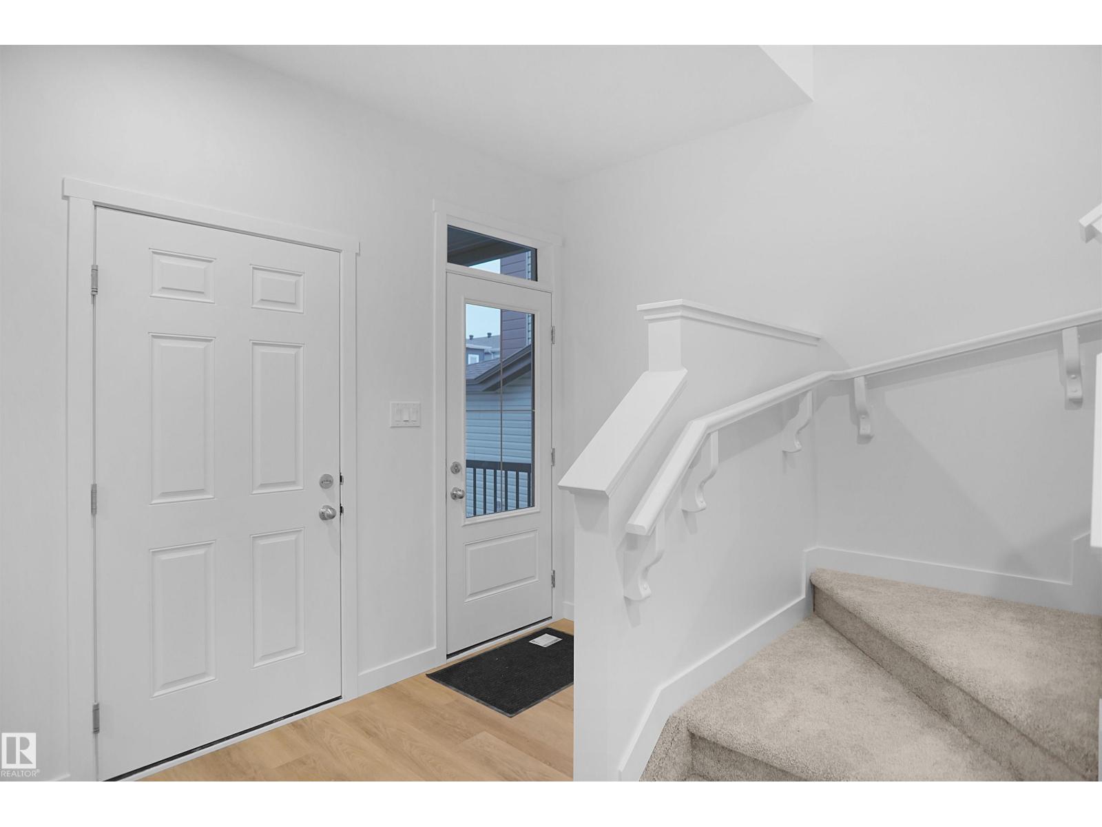 2021 209a St Nw, Edmonton, Alberta  T6M 1P9 - Photo 3 - E4460285