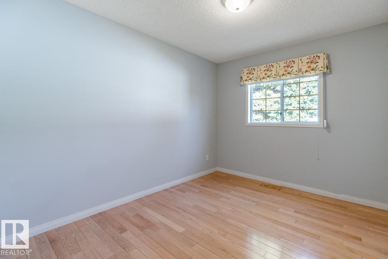935 Youville Dr W Nw, Edmonton, Alberta  T6L 6T2 - Photo 20 - E4460287