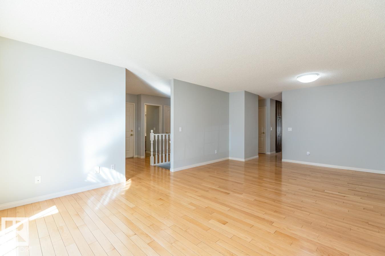 935 Youville Dr W Nw, Edmonton, Alberta  T6L 6T2 - Photo 7 - E4460287
