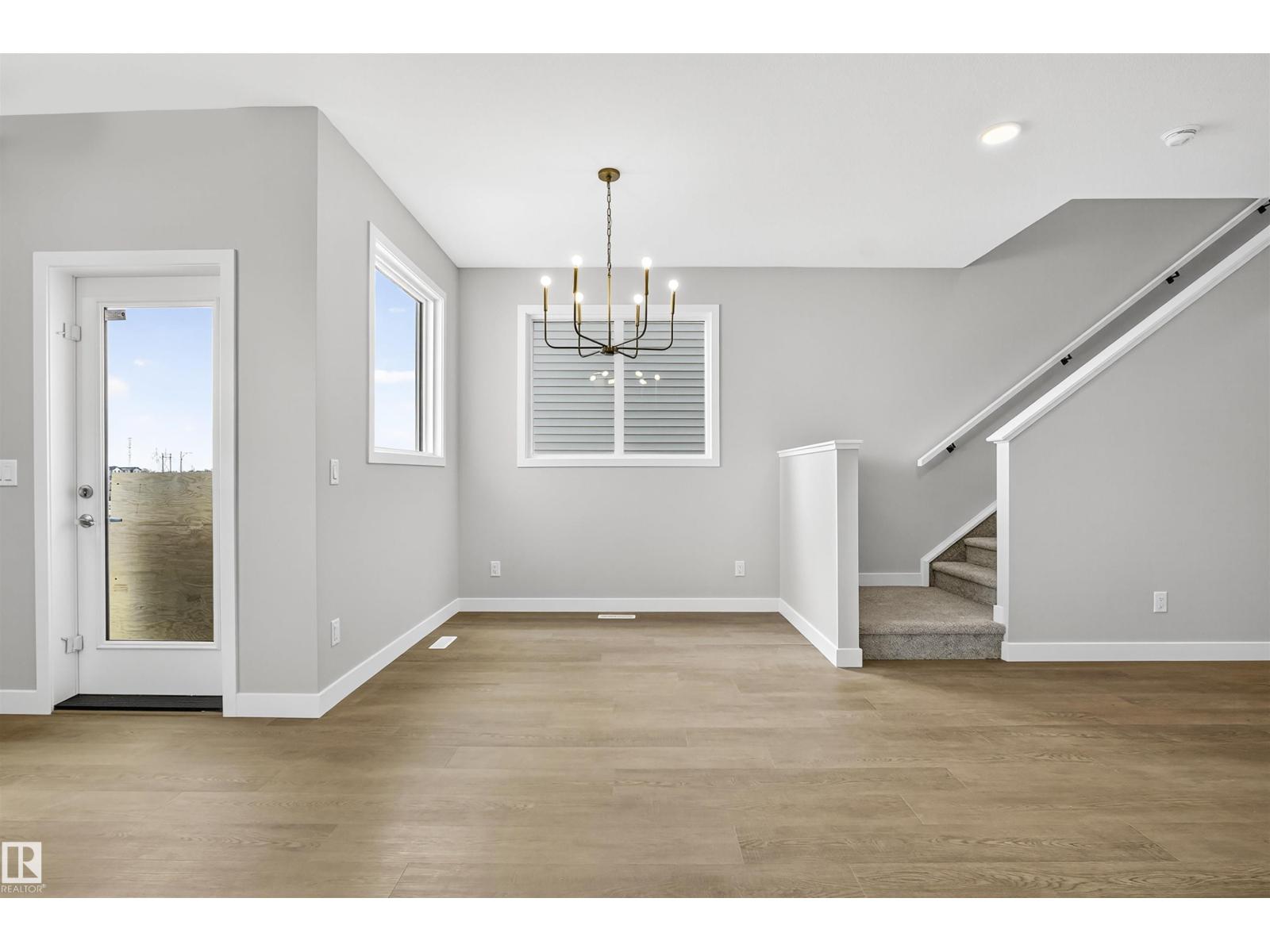 3727 Erlanger Dr Nw, Edmonton, Alberta  T6M 3G6 - Photo 5 - E4460290