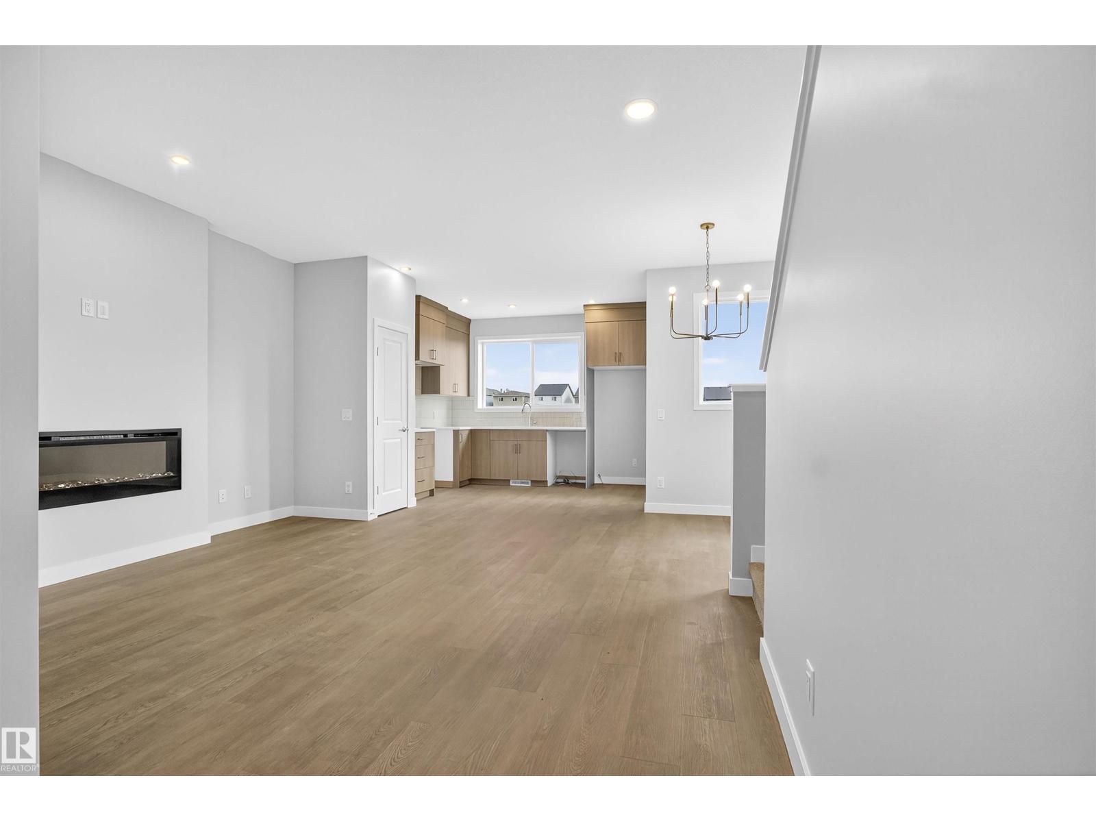 3727 Erlanger Dr Nw, Edmonton, Alberta  T6M 3G6 - Photo 3 - E4460290