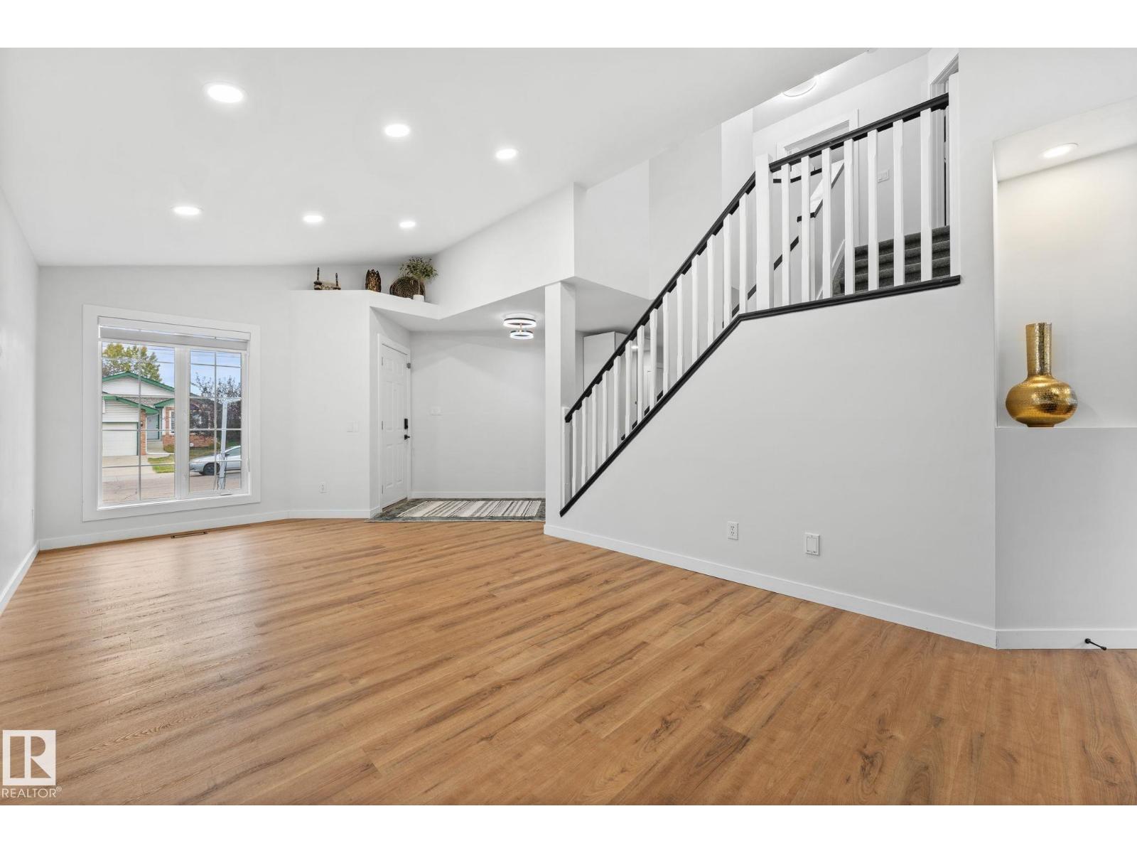 362 Blackburn Dr E Sw, Edmonton, Alberta  T6W 1B8 - Photo 9 - E4460289