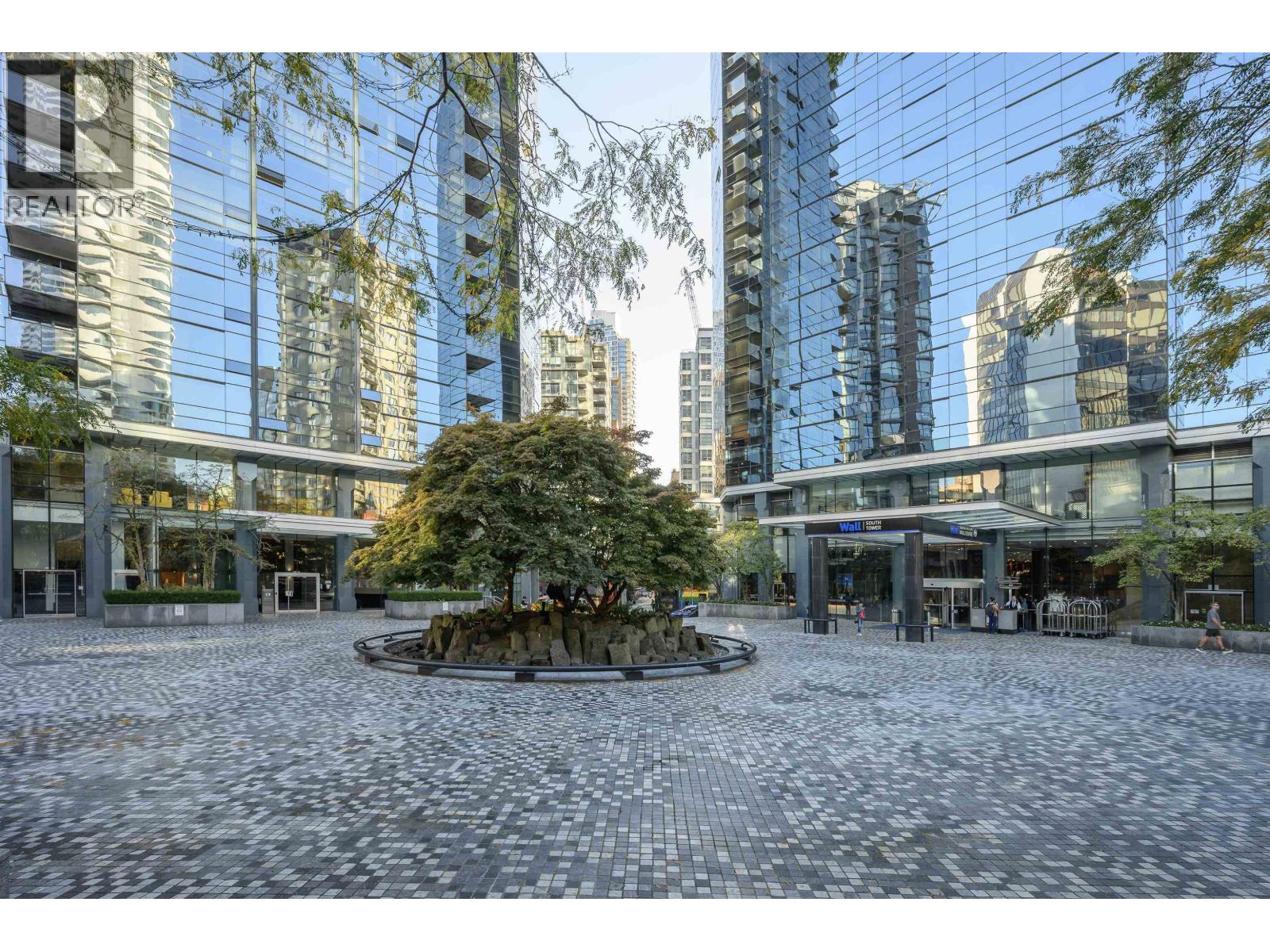 2005 1050 Burrard Street, Vancouver, British Columbia  V6Z 2R9 - Photo 3 - R3053587