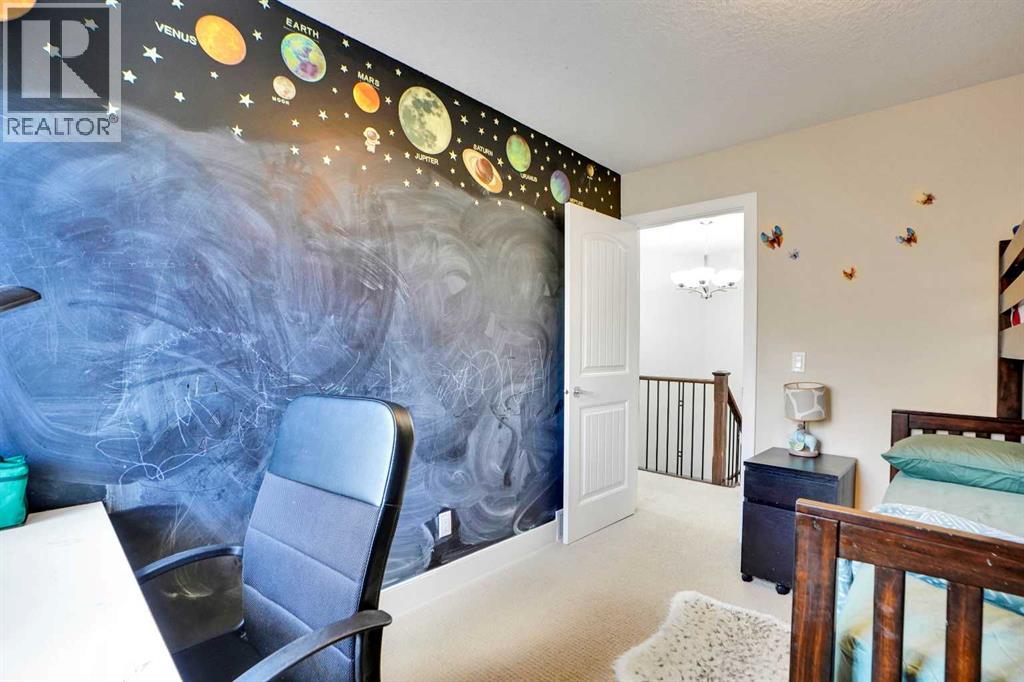 70 Royal Ridge Manor Nw, Calgary, Alberta  T3G 5Z1 - Photo 30 - A2260706