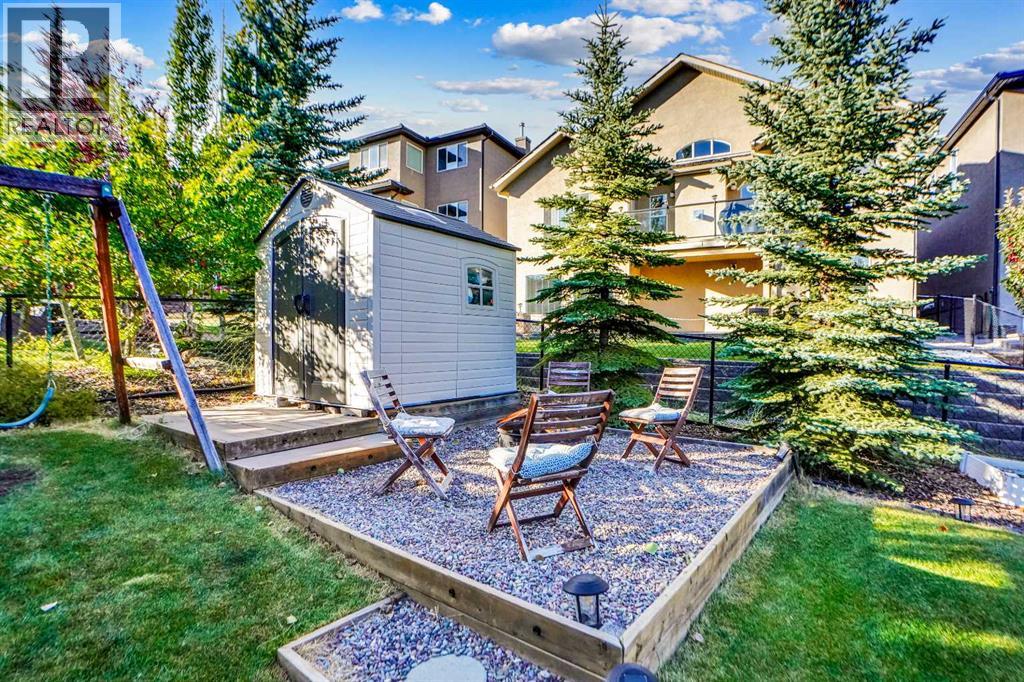 70 Royal Ridge Manor Nw, Calgary, Alberta  T3G 5Z1 - Photo 46 - A2260706