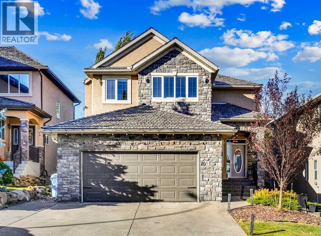 70 Royal Ridge Manor Nw, Calgary, Alberta  T3G 5Z1 - Photo 1 - A2260706
