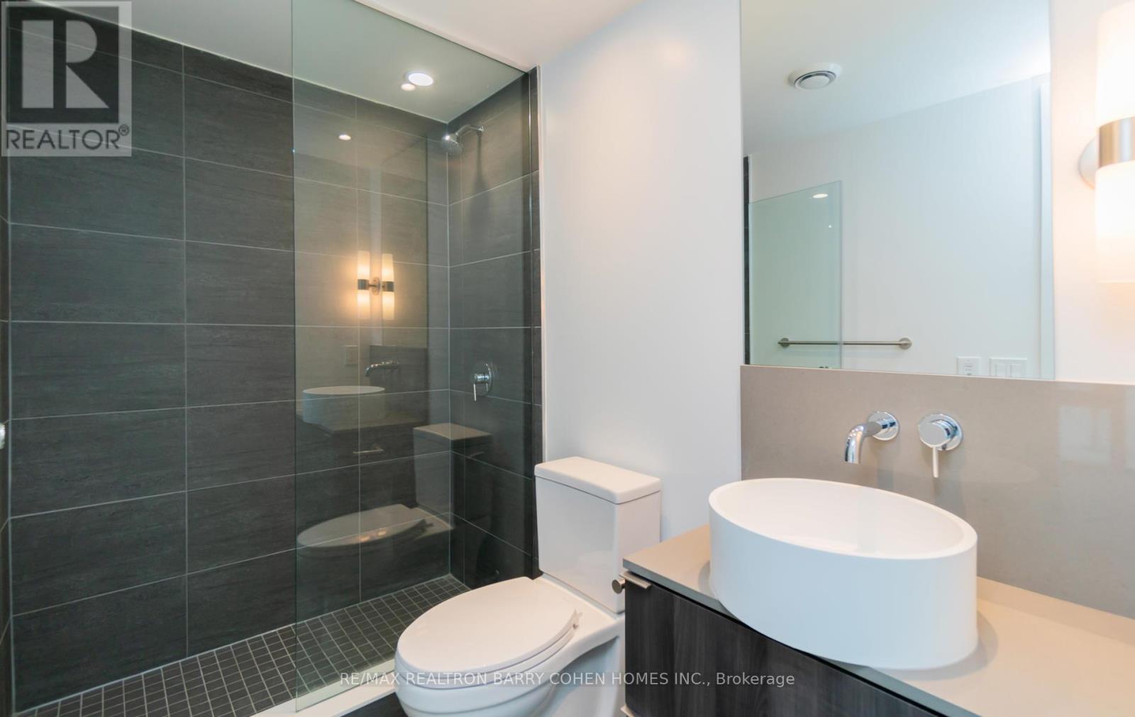1807 - 161 Roehampton Avenue, Toronto, Ontario  M4P 1P9 - Photo 13 - C12438193