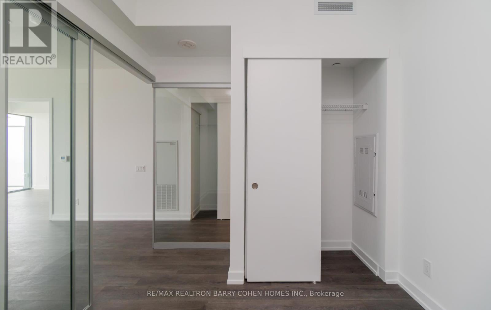 1807 - 161 Roehampton Avenue, Toronto, Ontario  M4P 1P9 - Photo 15 - C12438193