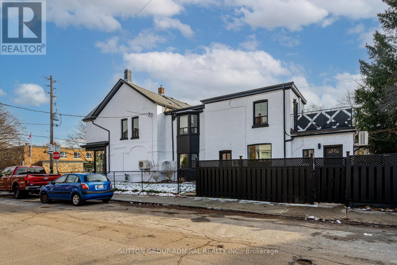 A - 858 Palmerston Avenue, Toronto, Ontario  M6G 2S1 - Photo 14 - C12438195