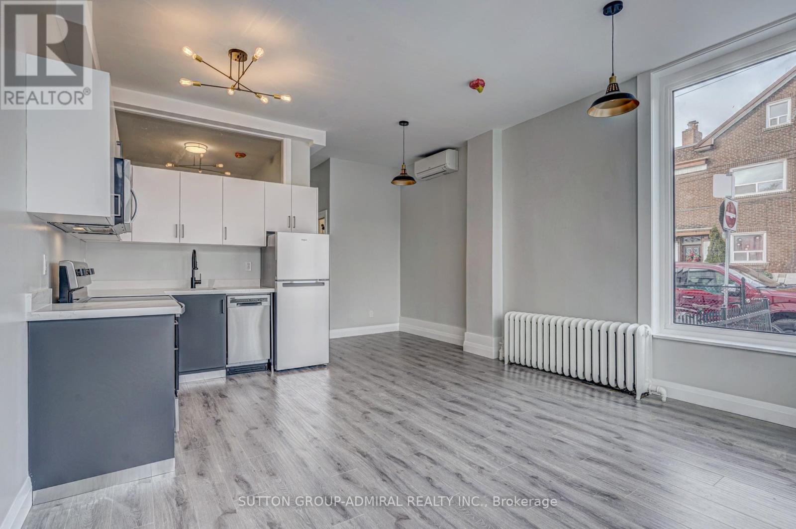 A - 858 Palmerston Avenue, Toronto, Ontario  M6G 2S1 - Photo 4 - C12438195