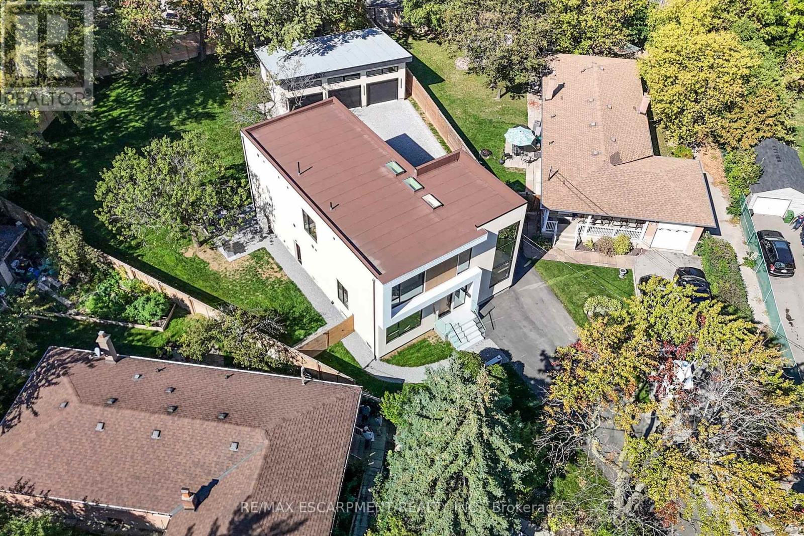 28 Dunsmore Gardens, Toronto, Ontario  M3H 3M2 - Photo 50 - C12438201