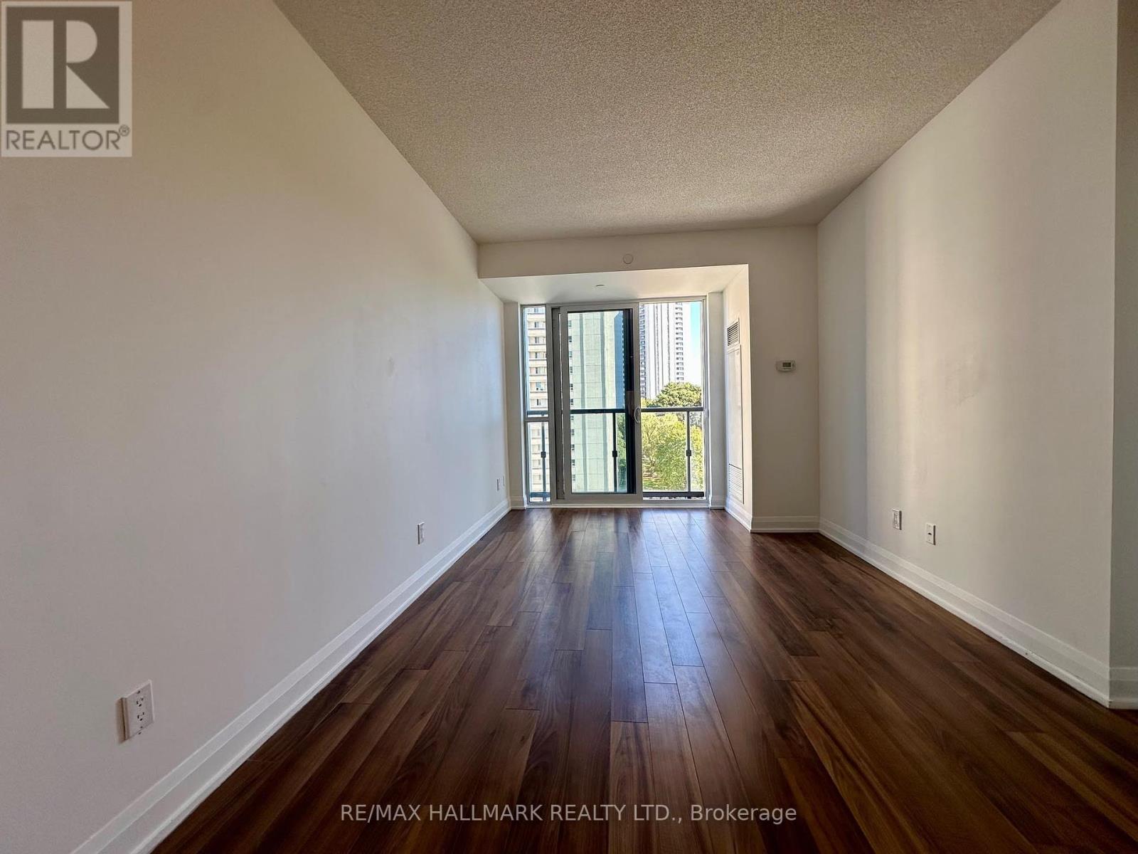 1008 - 18 Graydon Hall Drive, Toronto, Ontario  M3A 0A4 - Photo 5 - C12438225