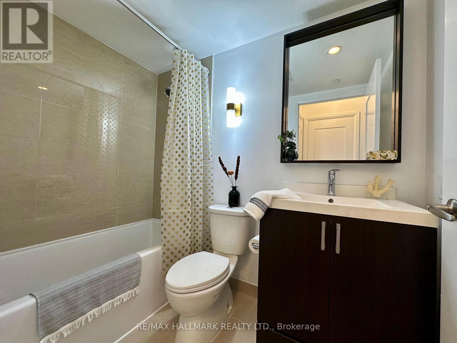1008 - 18 Graydon Hall Drive, Toronto, Ontario  M3A 0A4 - Photo 9 - C12438225