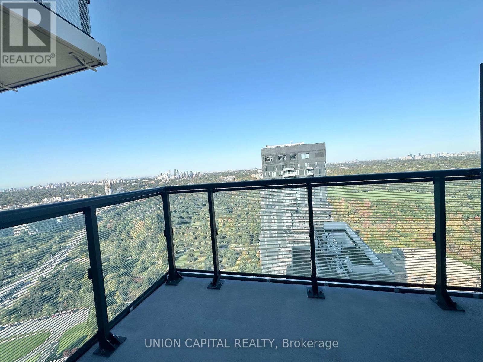 4102 - 30 Inn On The Park Drive, Toronto, Ontario  M3C 0P7 - Photo 15 - C12438334
