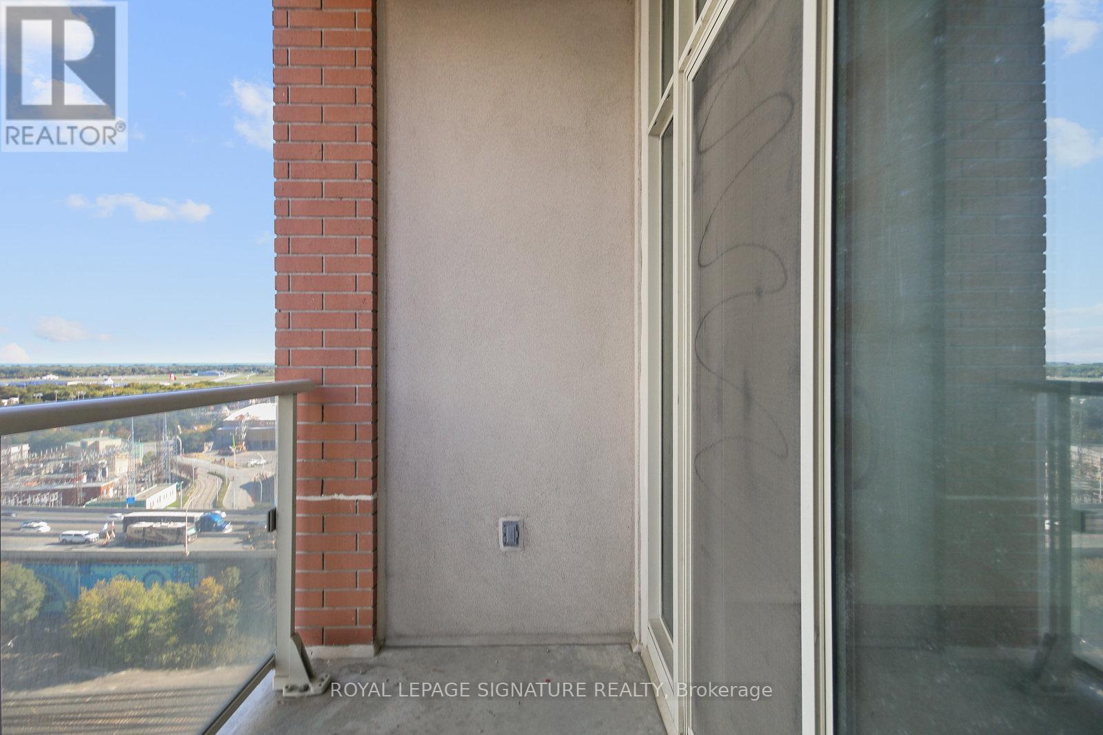 1702 - 65 East Liberty Street, Toronto, Ontario  M6K 3R2 - Photo 21 - C12438337