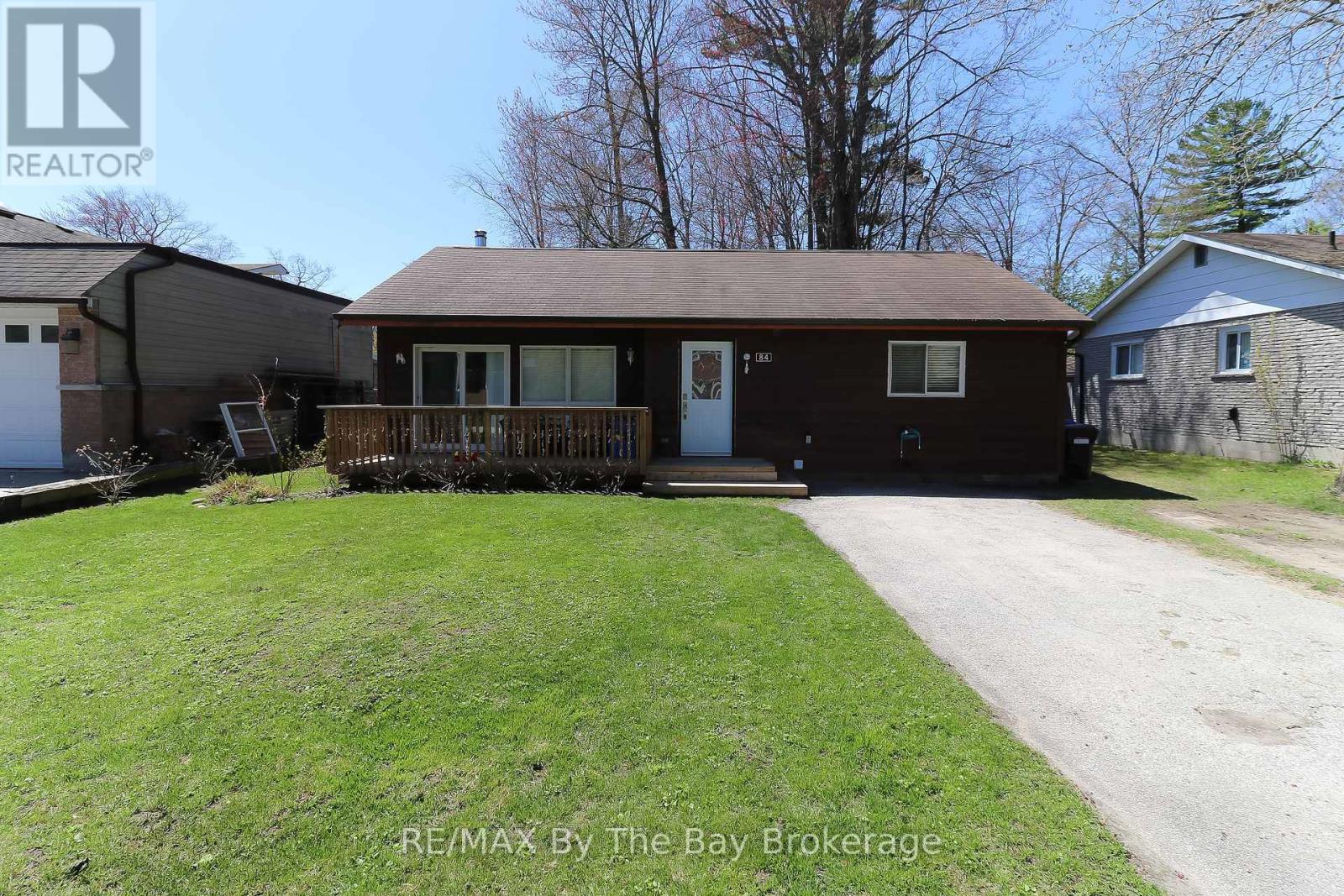 84 32ND STREET N, Wasaga Beach, Ontario