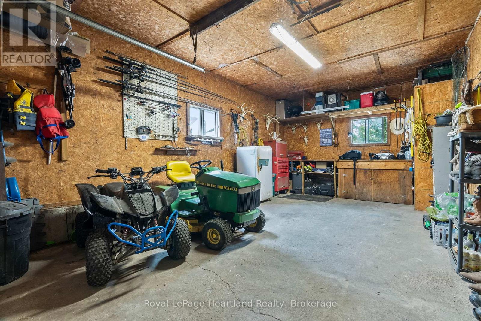 33 Allan Street, Minto, Ontario  N0G 1M0 - Photo 25 - X12436049