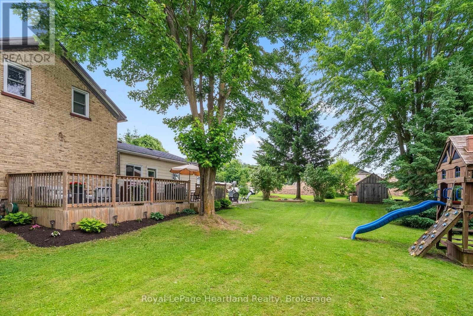33 Allan Street, Minto, Ontario  N0G 1M0 - Photo 26 - X12436049