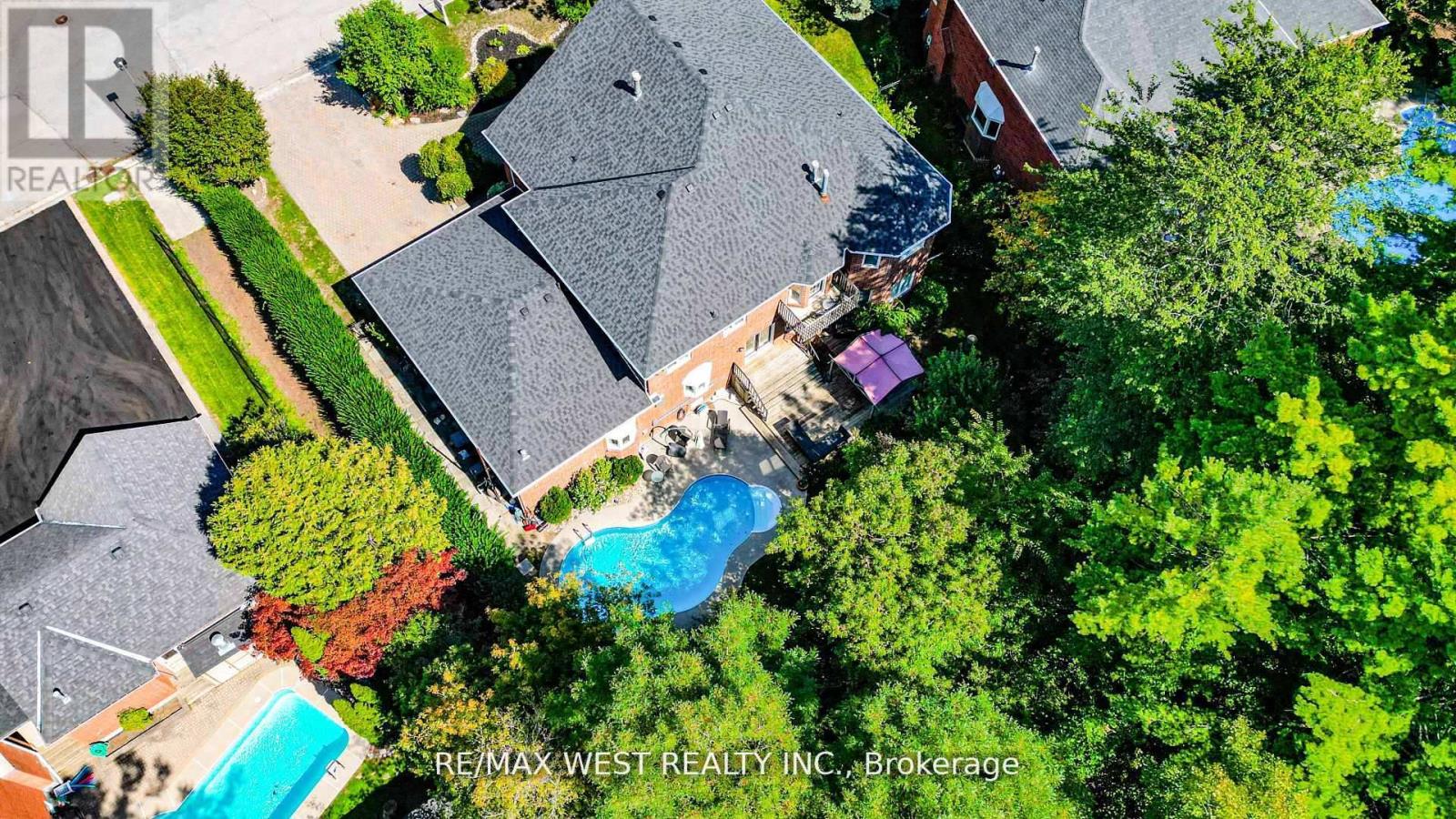 81 Woodview Drive, Pickering, Ontario  L1V 1L1 - Photo 23 - E12438221
