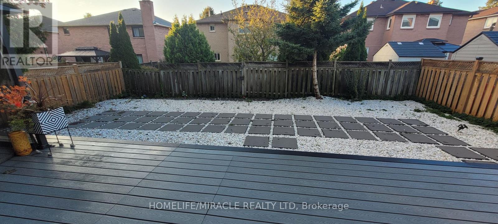 9 Sykes Street, Ajax, Ontario  L1T 3J4 - Photo 11 - E12438245