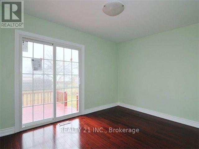 11 Heale Avenue, Toronto, Ontario  M1N 3X6 - Photo 10 - E12438252