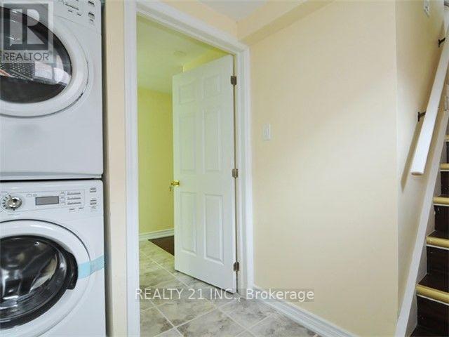 11 Heale Avenue, Toronto, Ontario  M1N 3X6 - Photo 12 - E12438252
