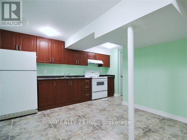 11 Heale Avenue, Toronto, Ontario  M1N 3X6 - Photo 13 - E12438252