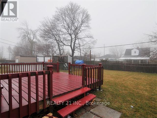 11 Heale Avenue, Toronto, Ontario  M1N 3X6 - Photo 20 - E12438252