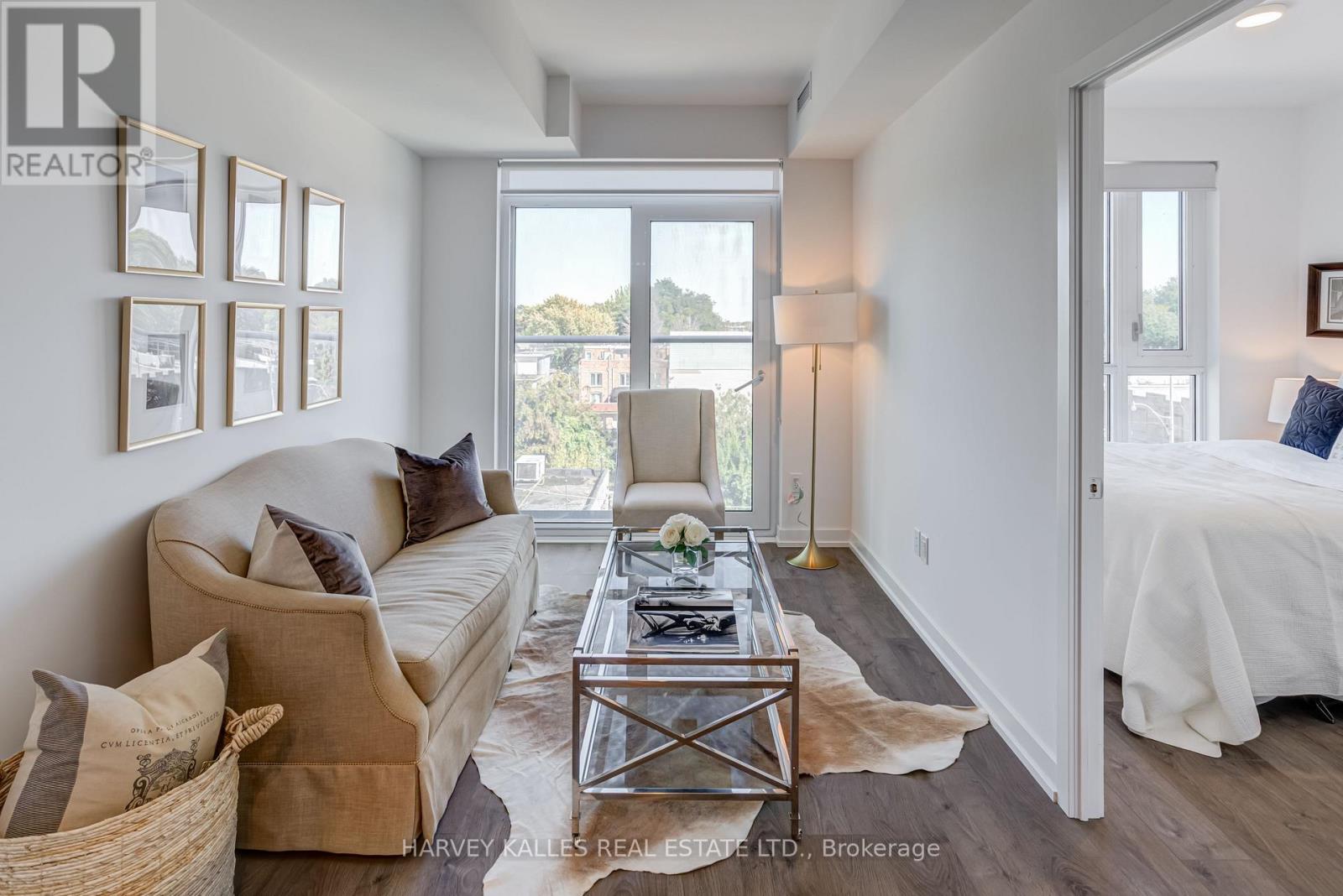541 - 150 Logan Avenue, Toronto, Ontario  M4M 0E4 - Photo 2 - E12438338