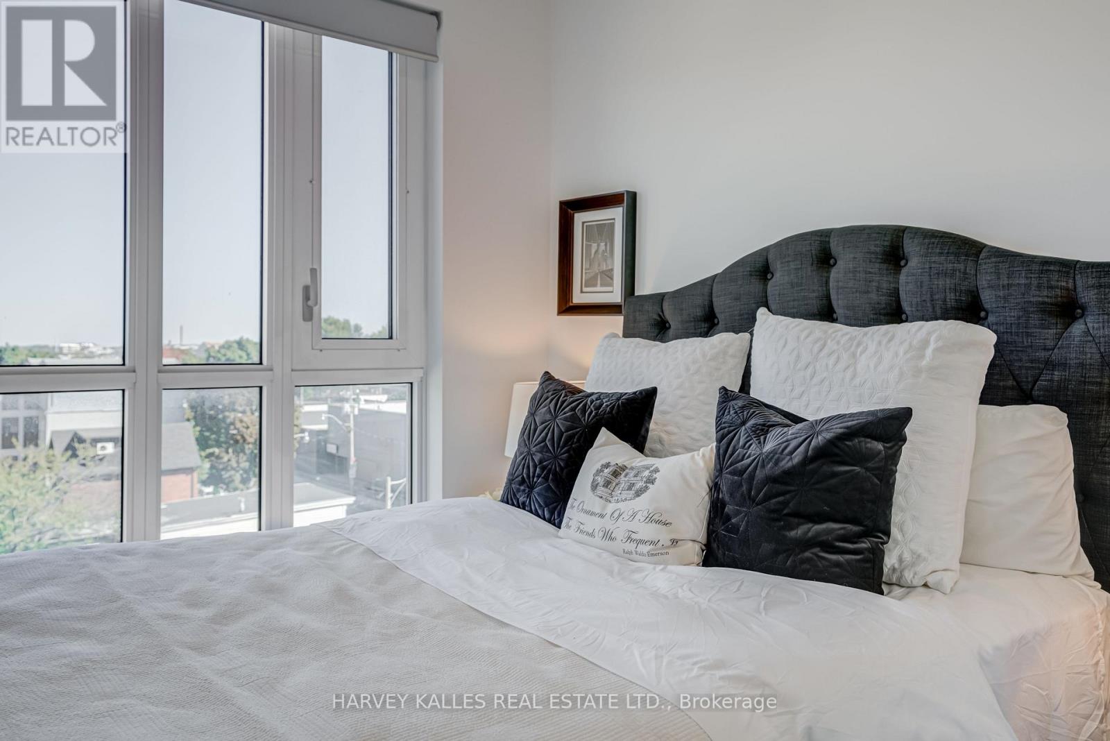 541 - 150 Logan Avenue, Toronto, Ontario  M4M 0E4 - Photo 9 - E12438338