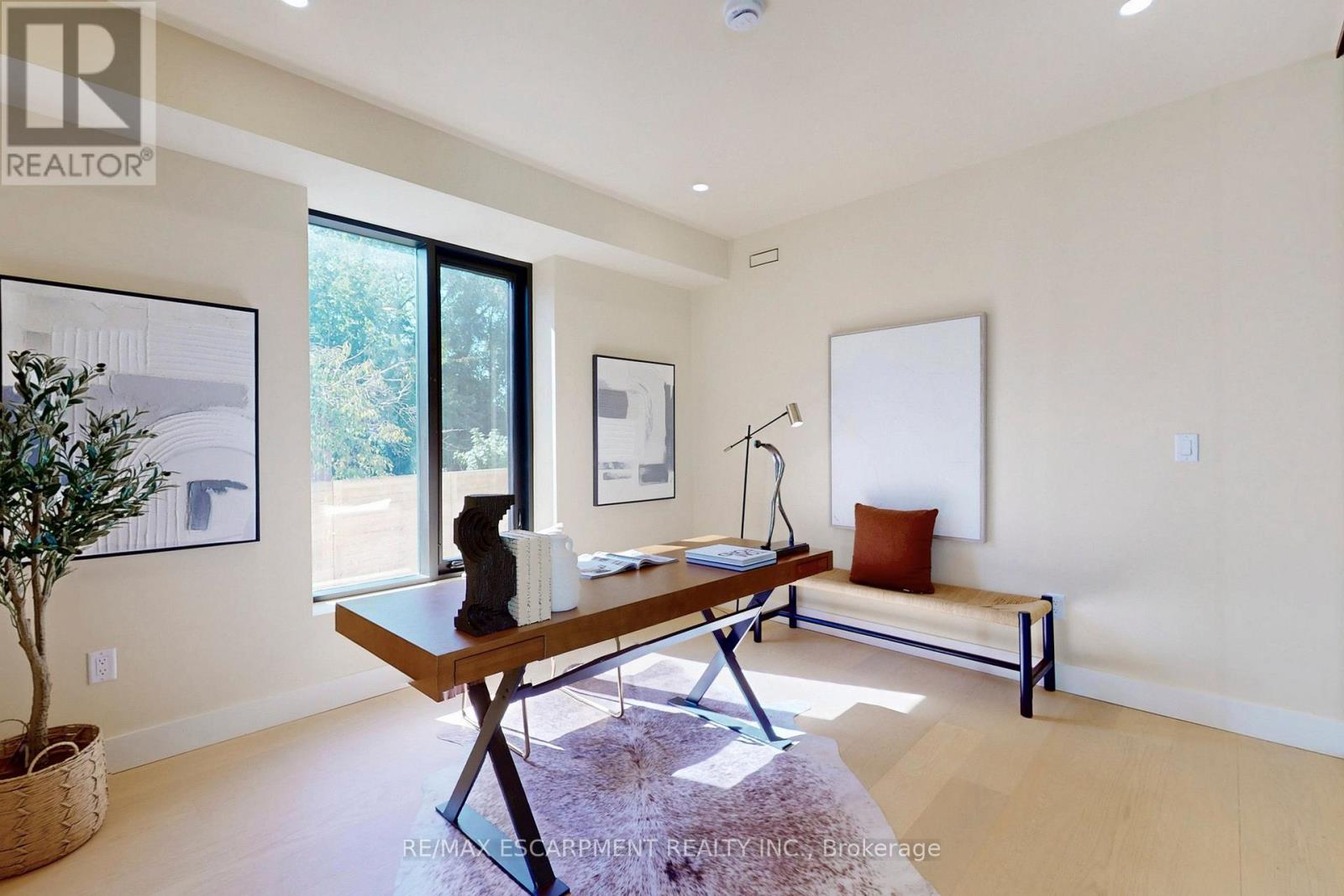 28 Dunsmore Gardens, Toronto, Ontario  M3H 3M2 - Photo 12 - C12438201