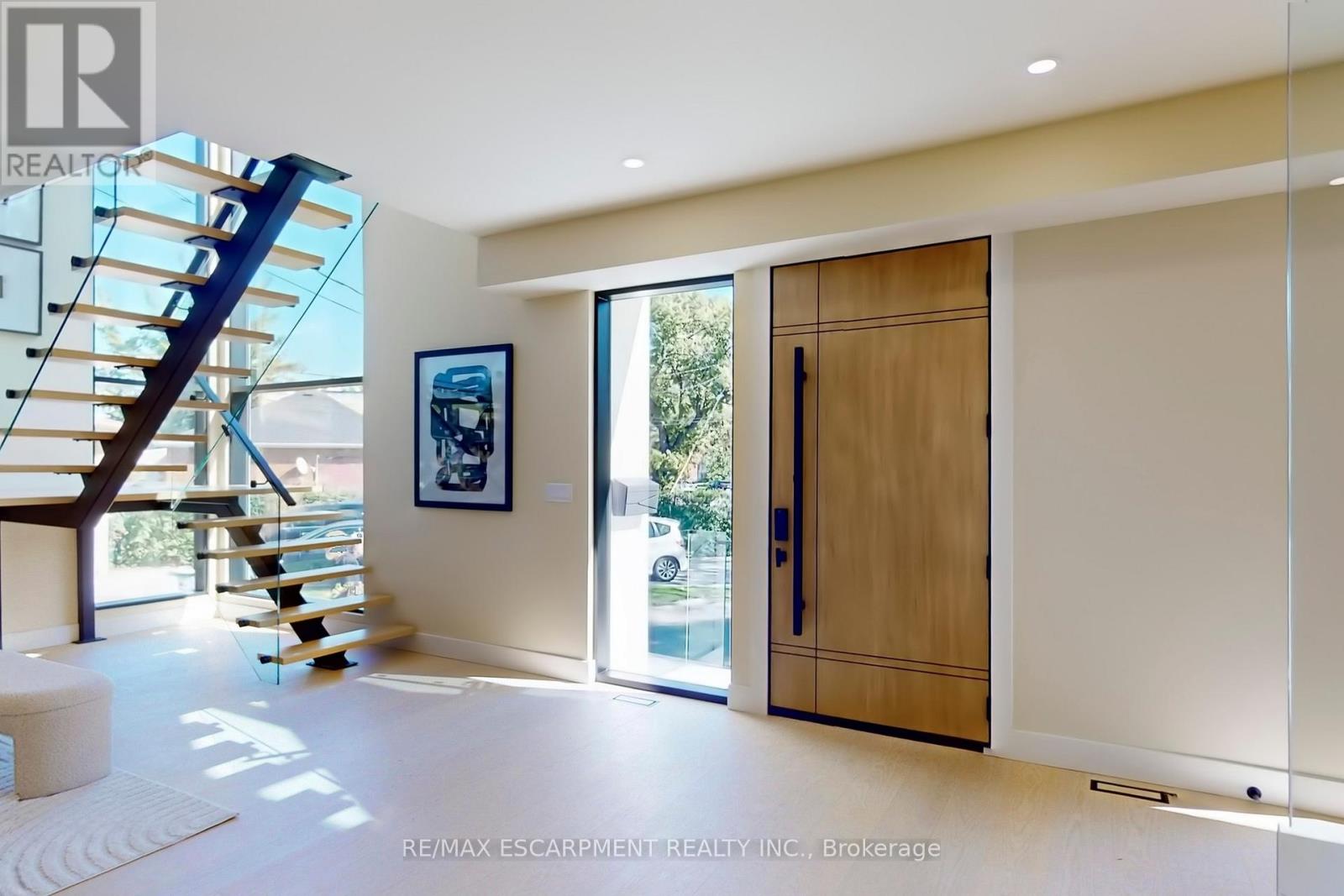 28 Dunsmore Gardens, Toronto, Ontario  M3H 3M2 - Photo 17 - C12438201