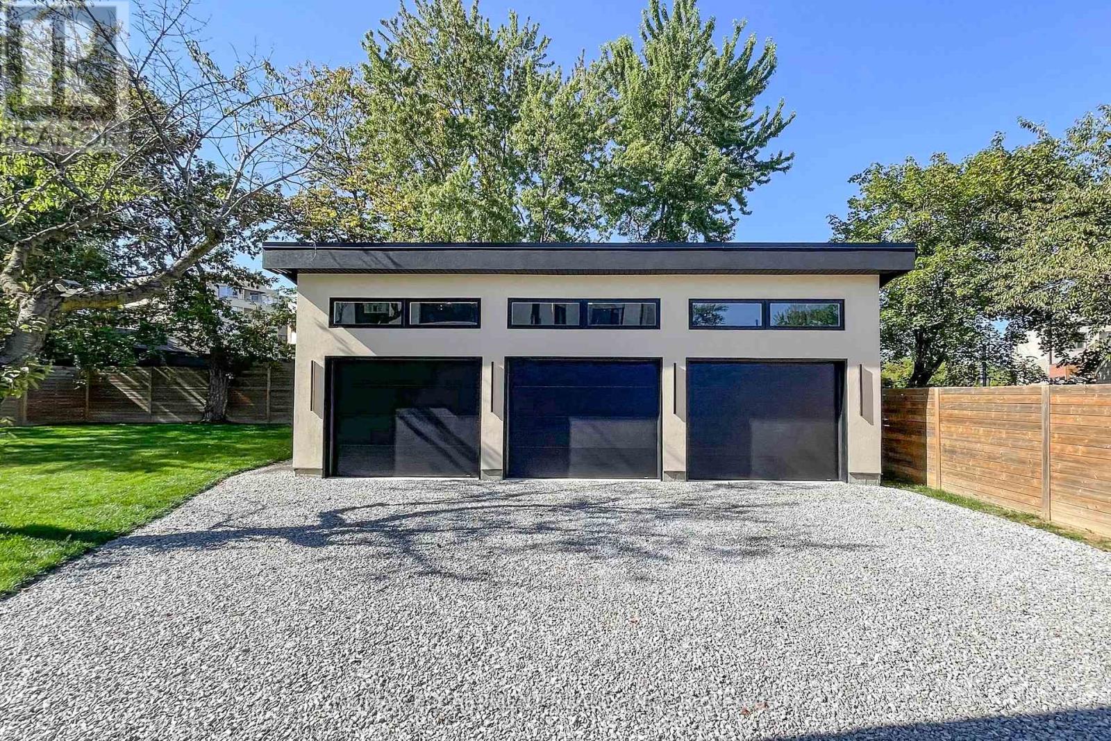 28 Dunsmore Gardens, Toronto, Ontario  M3H 3M2 - Photo 45 - C12438201