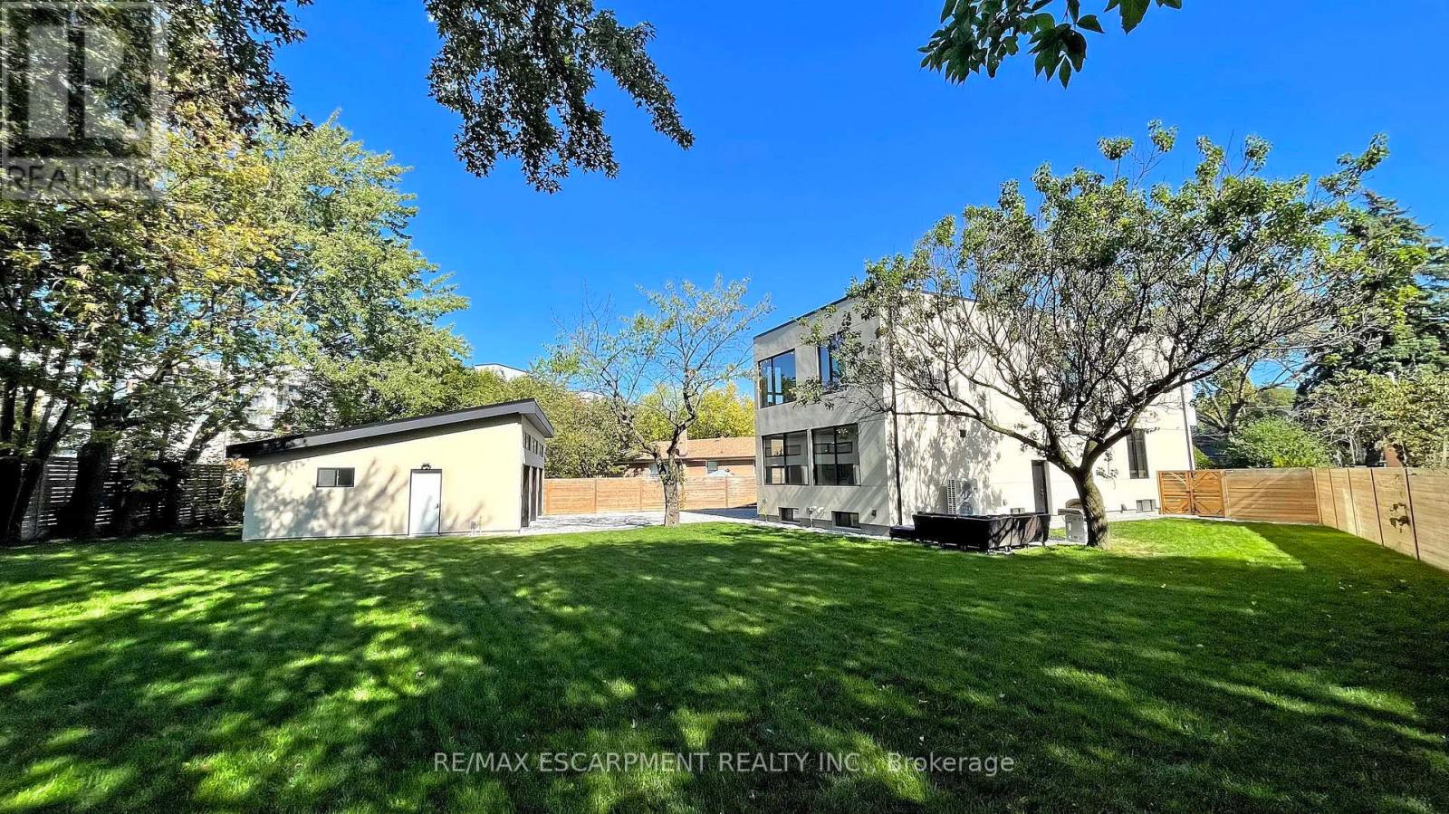 28 Dunsmore Gardens, Toronto, Ontario  M3H 3M2 - Photo 48 - C12438201