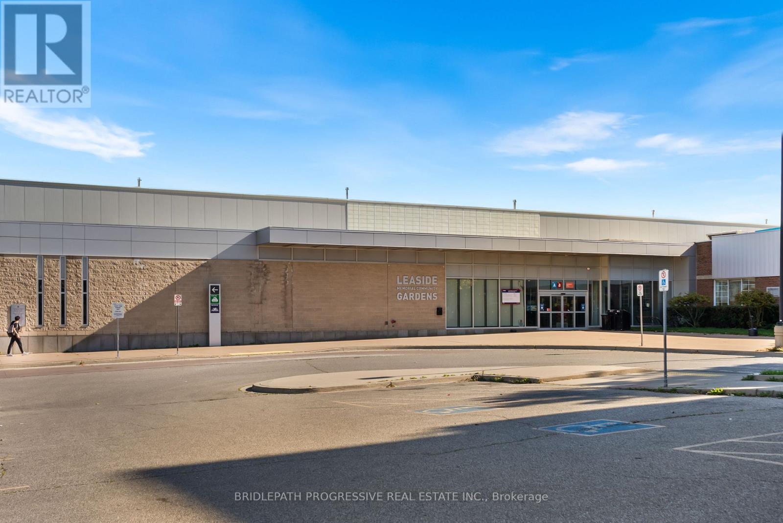 303 - 3 Southvale Drive, Toronto, Ontario  M4G 1G2 - Photo 40 - C12435011