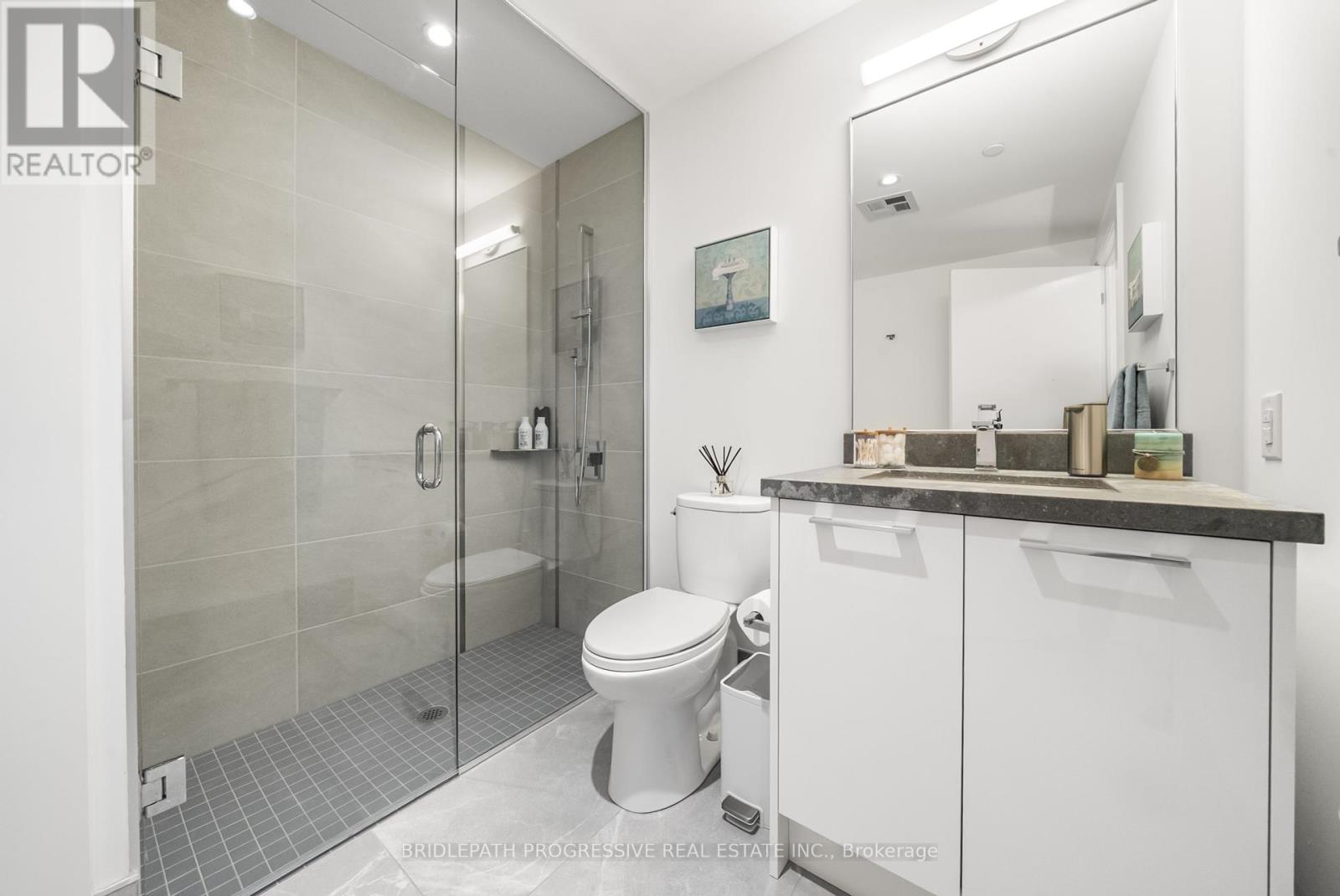 303 - 3 Southvale Drive, Toronto, Ontario  M4G 1G2 - Photo 36 - C12435011