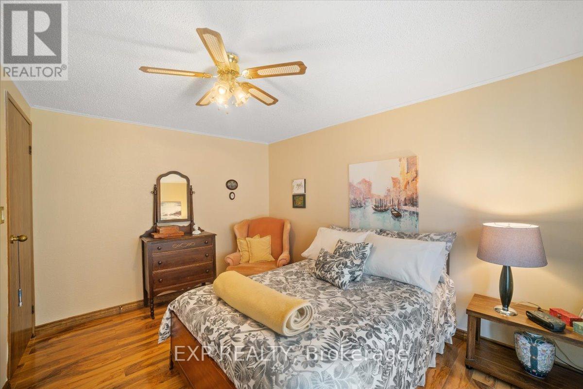 36 Juno Crescent, Georgina, Ontario  L0E 1R0 - Photo 9 - N12438198