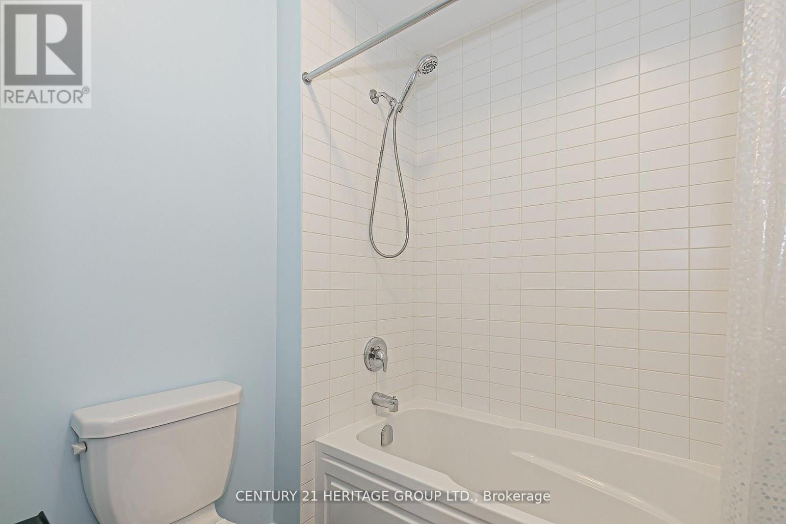 2 Roy Harper Avenue, Aurora, Ontario  L4G 0V4 - Photo 25 - N12438233
