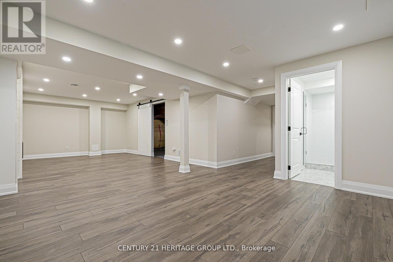 2 Roy Harper Avenue, Aurora, Ontario  L4G 0V4 - Photo 33 - N12438233
