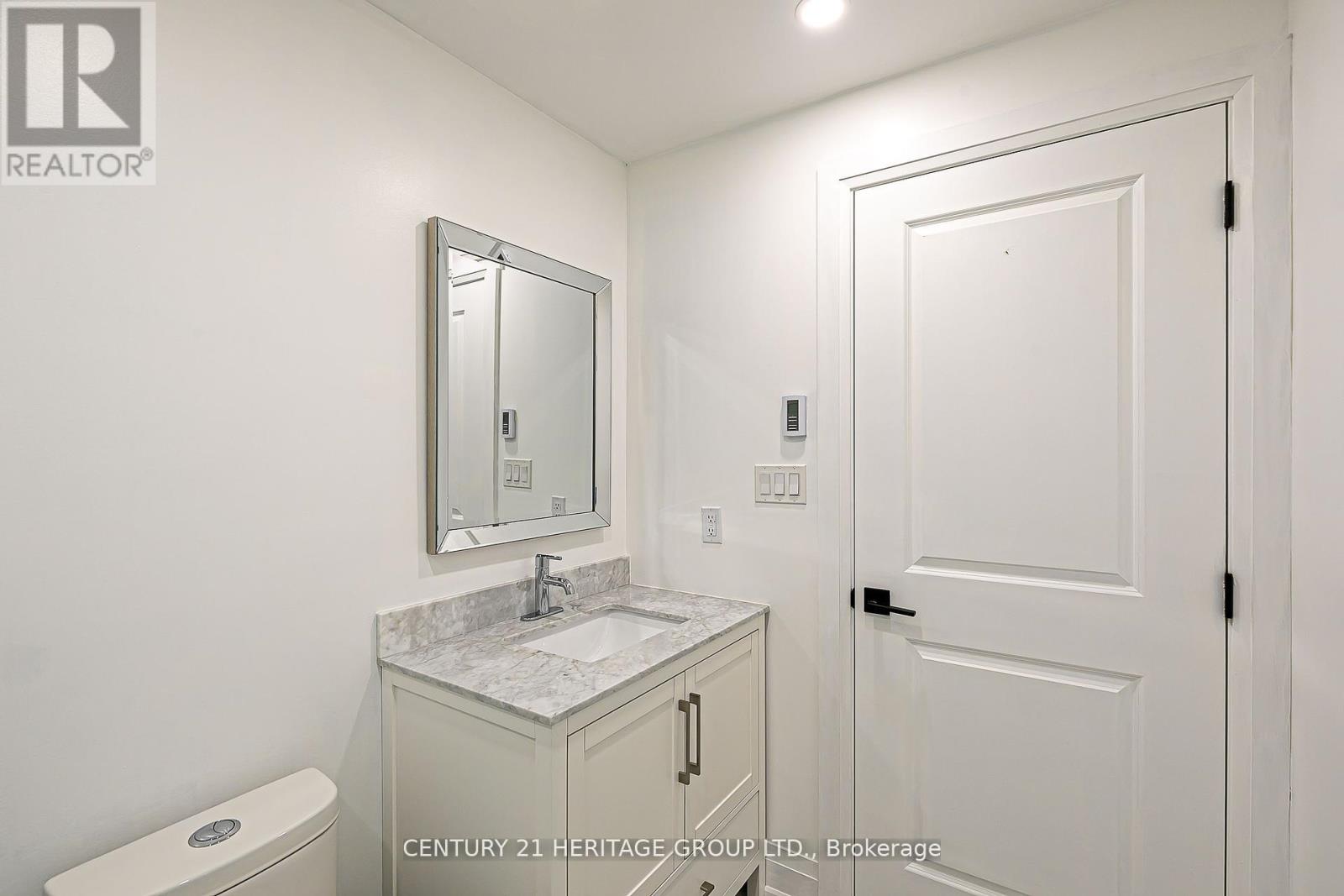 2 Roy Harper Avenue, Aurora, Ontario  L4G 0V4 - Photo 41 - N12438233