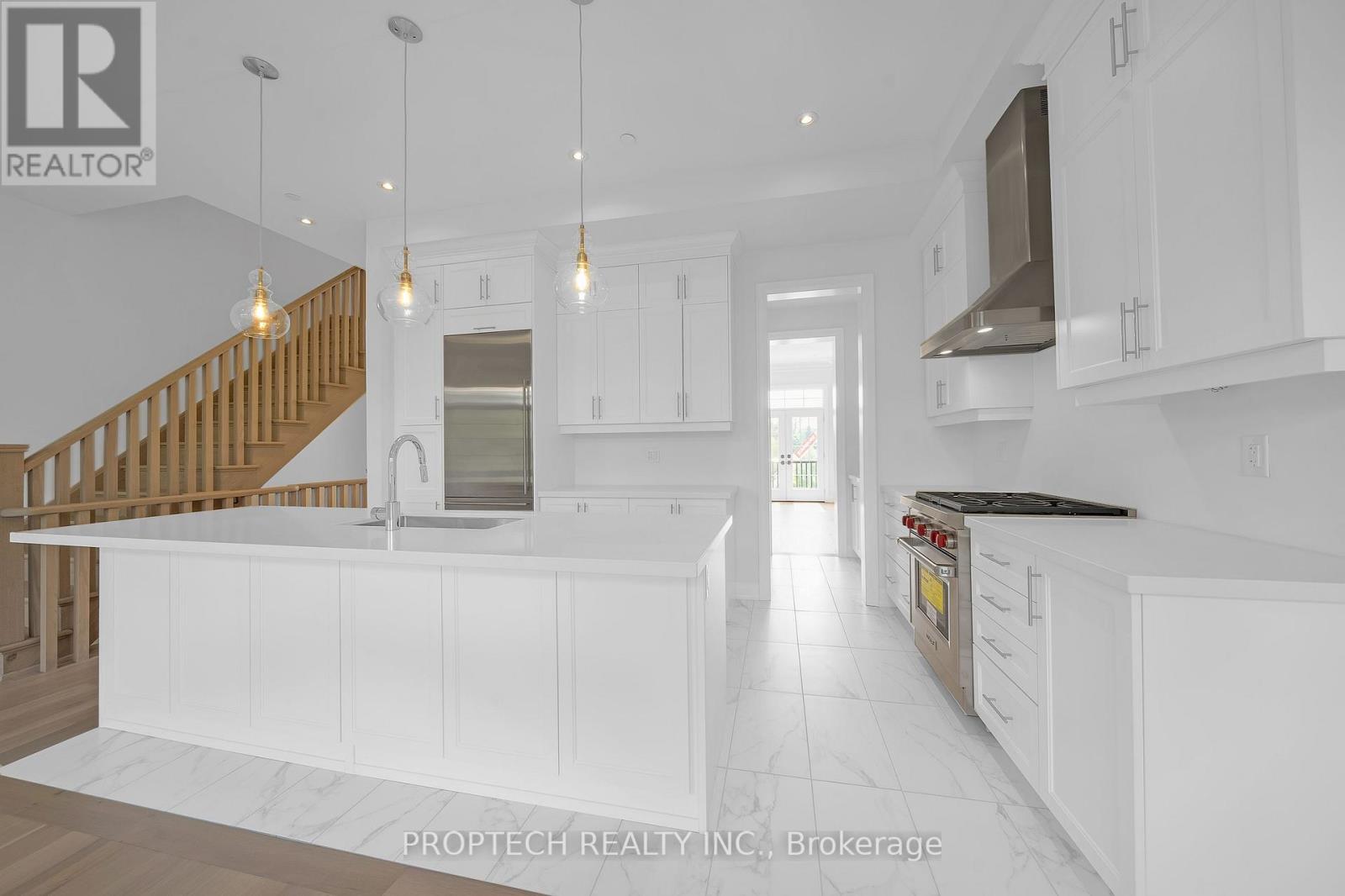 93 West Village Lane, Markham (Angus Glen), Ontario  L6C 3L5 - Photo 7 - N12438234